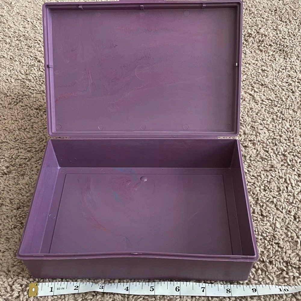 Vintage Purple Pencil Box‎
